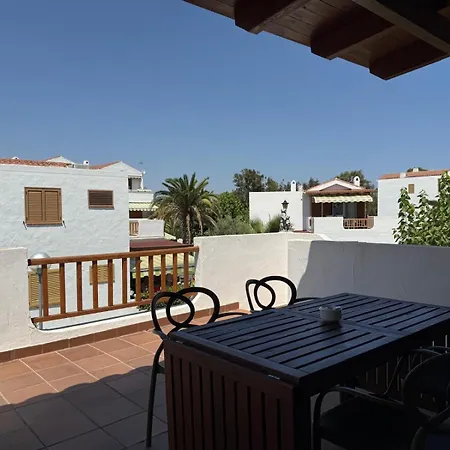 Dafne's Apartment La Pineda